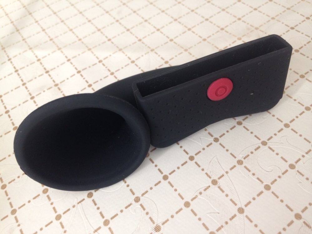 Cute Silicone Horn Stand Portable Speaker Loudspeaker Amplifier for Phone random color