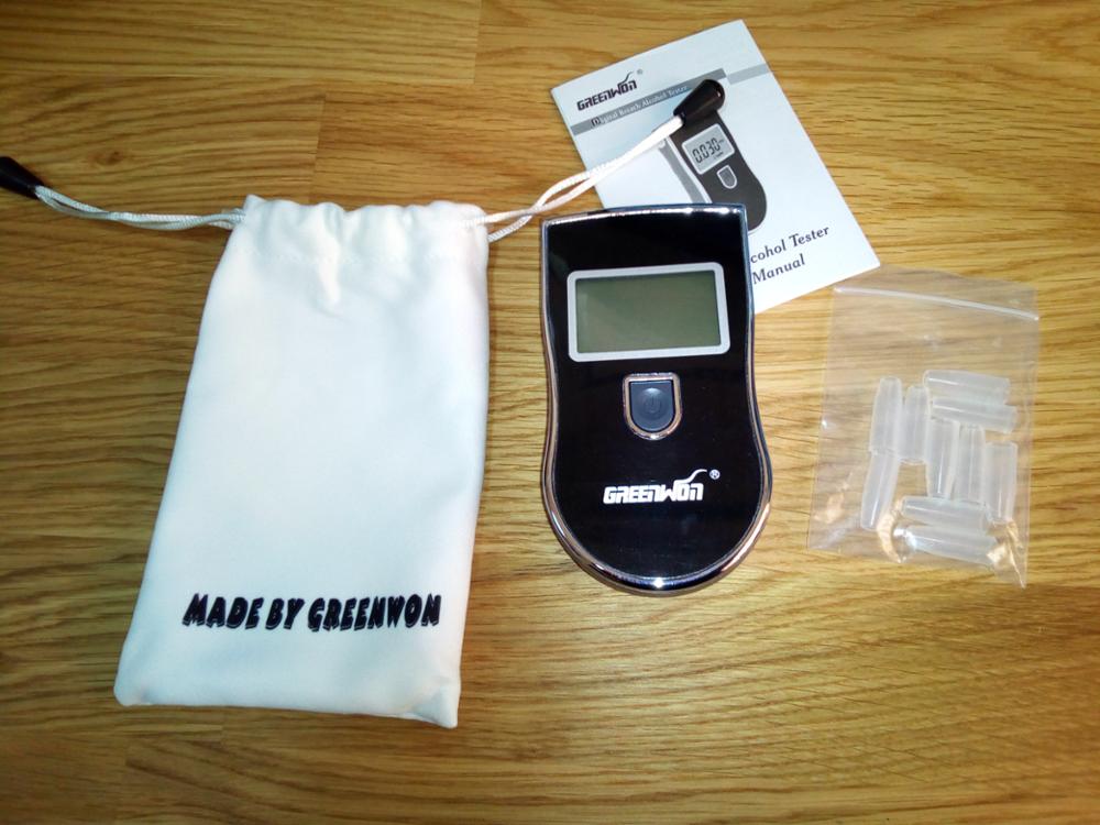 2015 NEW Hot selling Professional Police Digital Breath Alcohol Tester Breathalyzer AT818 Free shipping+10pcs mouthpieces