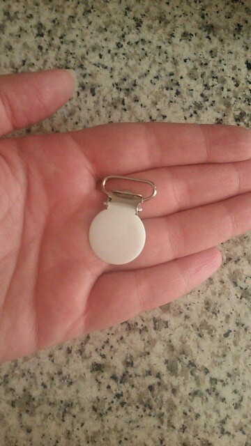Free Ship! Pacifier Clip Baby Round White 3.4cm x 23.0mm, 10 PCs  (B53954) FOR APP SALE