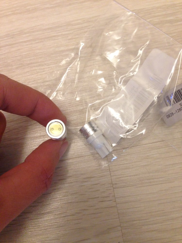 2x T10 194 168 W5W 1 SMD LED White Car Auto Side Wedge Tail Light Bulb Turn Signal Parking Marker Lamp DC12V Car Styling
